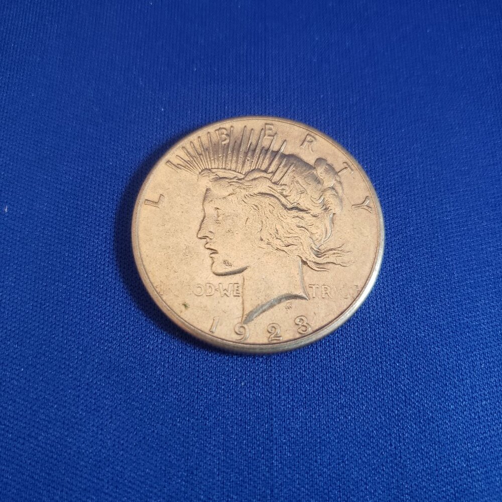 1923 Peace Silver Dollar Coin -San Francisco Mint 1923S-BE - Picture 2 of 4